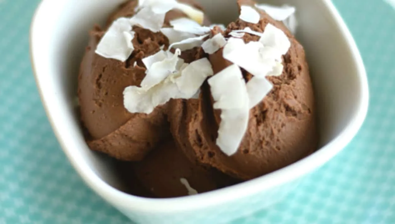 This rich, creamy Paleo Chocolate Mousse is a fantastic substitute for those with a sweet tooth and has helped me kick my addiction to processed sugar.