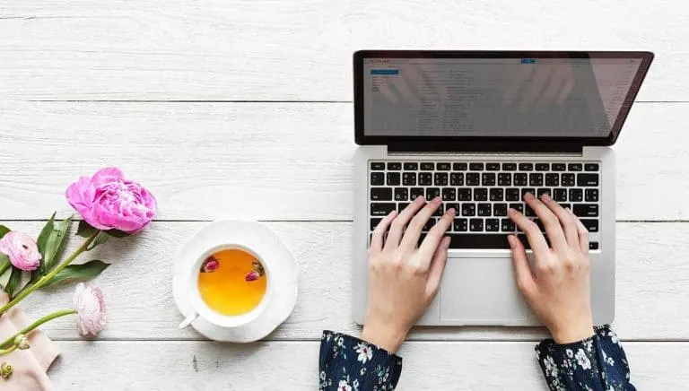 Sometimes it can be tough to manage your blog when you work full time, the demands of day to day life can take over. Here's how I manage to keep on top.