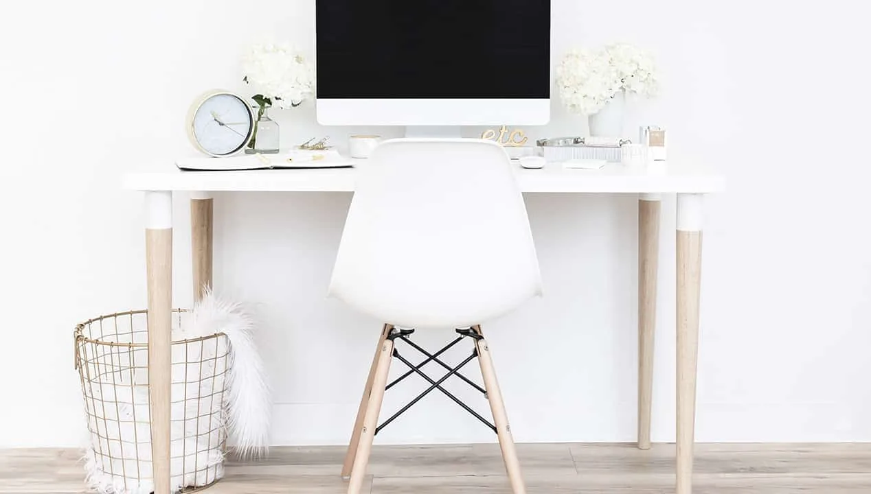 As Entrepreneurs, we love the idea of not having set work hours and freedom to work whenever we want. But is that really the best way for you to work? Here are some benefits to setting 'work hours' and how doing so could be better for you and your business.