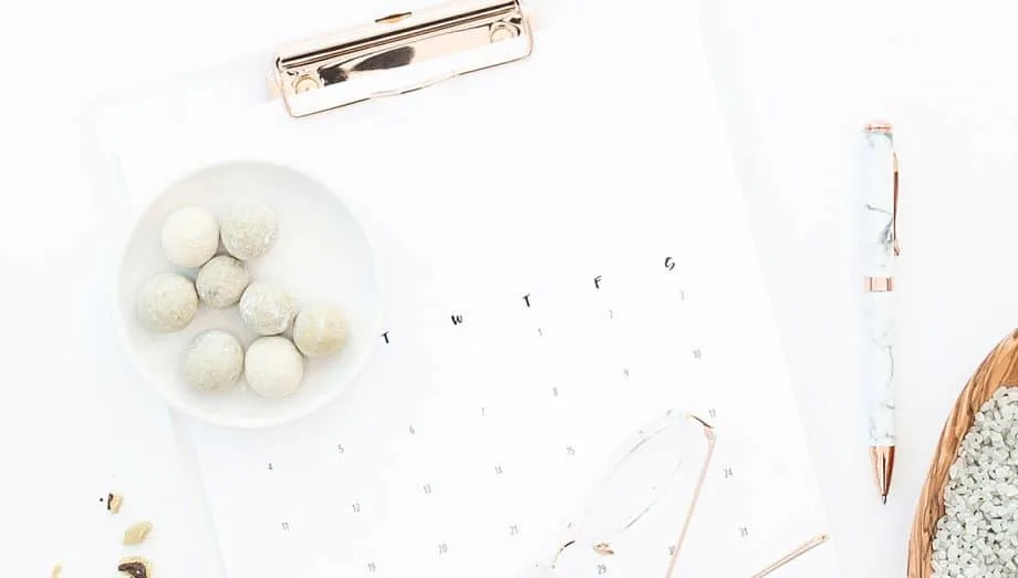 As Entrepreneurs, we love the idea of not having set work hours and freedom to work whenever we want. But is that really the best way for you to work? Here are some benefits to setting 'work hours' and how doing so could be better for you and your business.