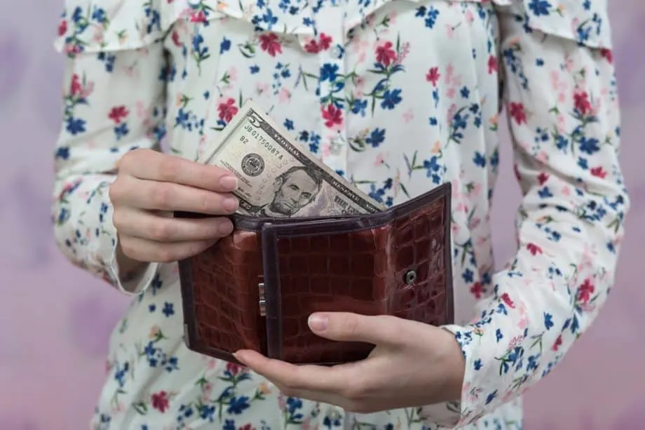Decided you want to pay off your debt but don't know what you need to cut out? This is what we gave up to become debt free - and it's not what you think!