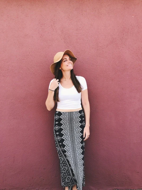 It can be hard to determine if you need an emergency fund before you pay off debt. Both ways have benefits, but this is which one you should choose and why.