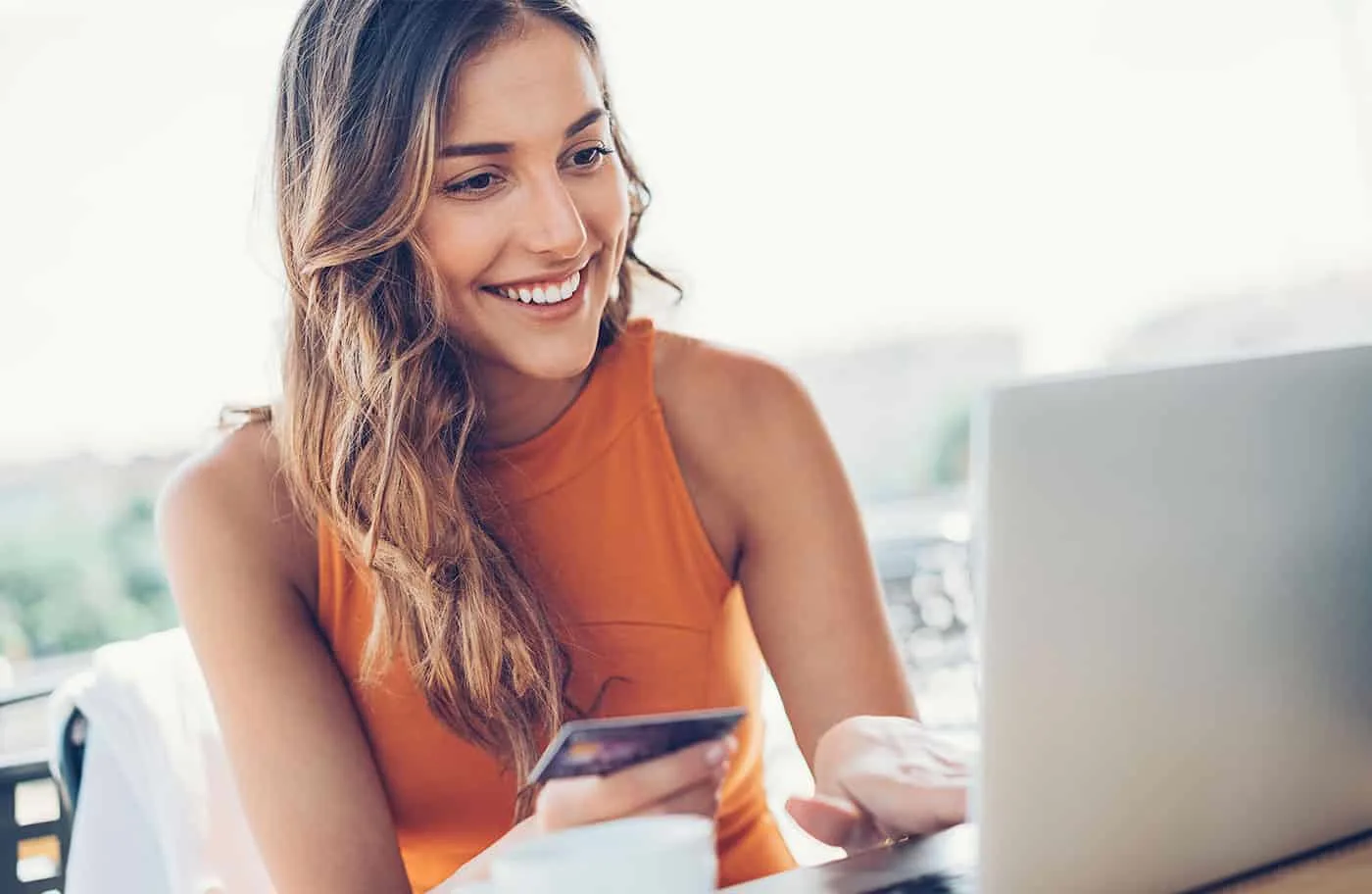 Managing your money is not something you just know how to do. It takes time and learning to form habits that help you with your personal finances. Here are some of the habits of people who manage their money well that you can adopt today.