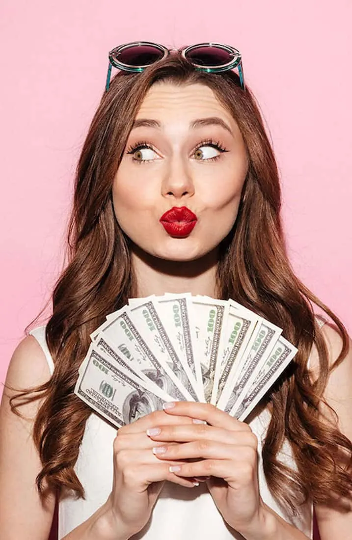 Nowadays, making extra money is easier than ever. Here are 21 ideas to make money on the side!