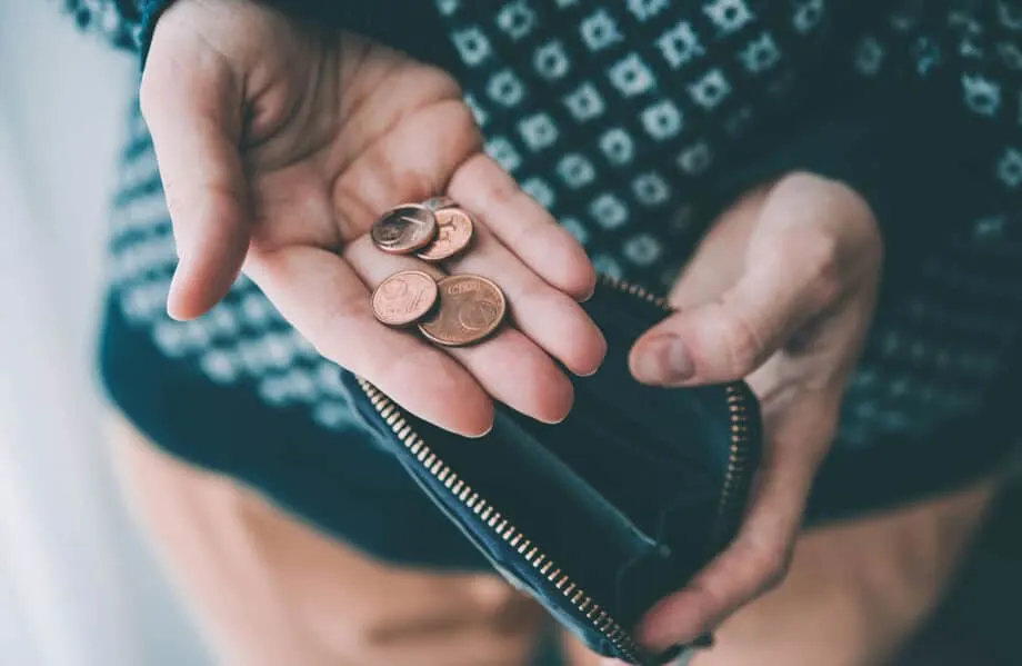 Nowadays, making extra money is easier than ever. Here are 21 ideas to make money on the side!