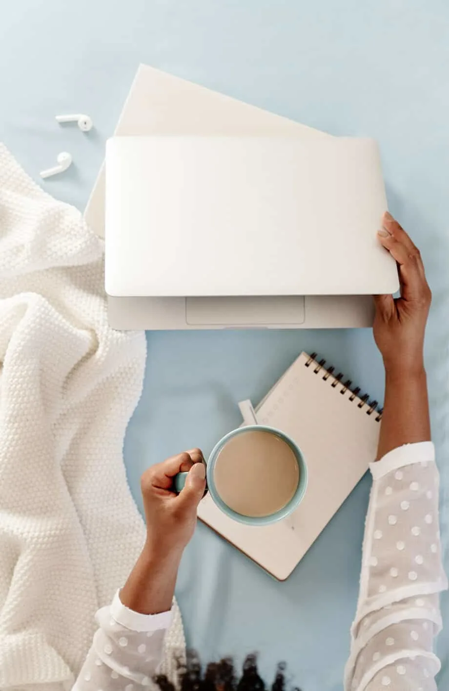 Nowadays, making extra money is easier than ever. Here are 21 ideas to make money on the side!