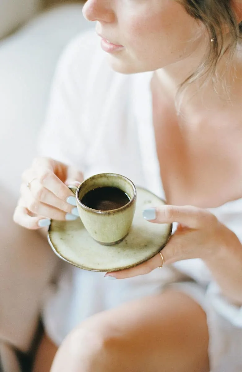 Learn what to do when you're in a toxic friendship, how to figure out if your friendships are toxic, and the signs that show if you're stuck in one