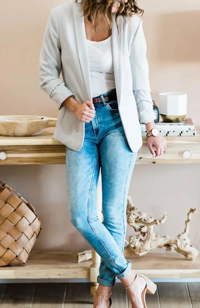 If you're asking your self 'what is a capsule wardrobe?' you're not alone. Learn all about capsule wardrobes and how you can create one today.
