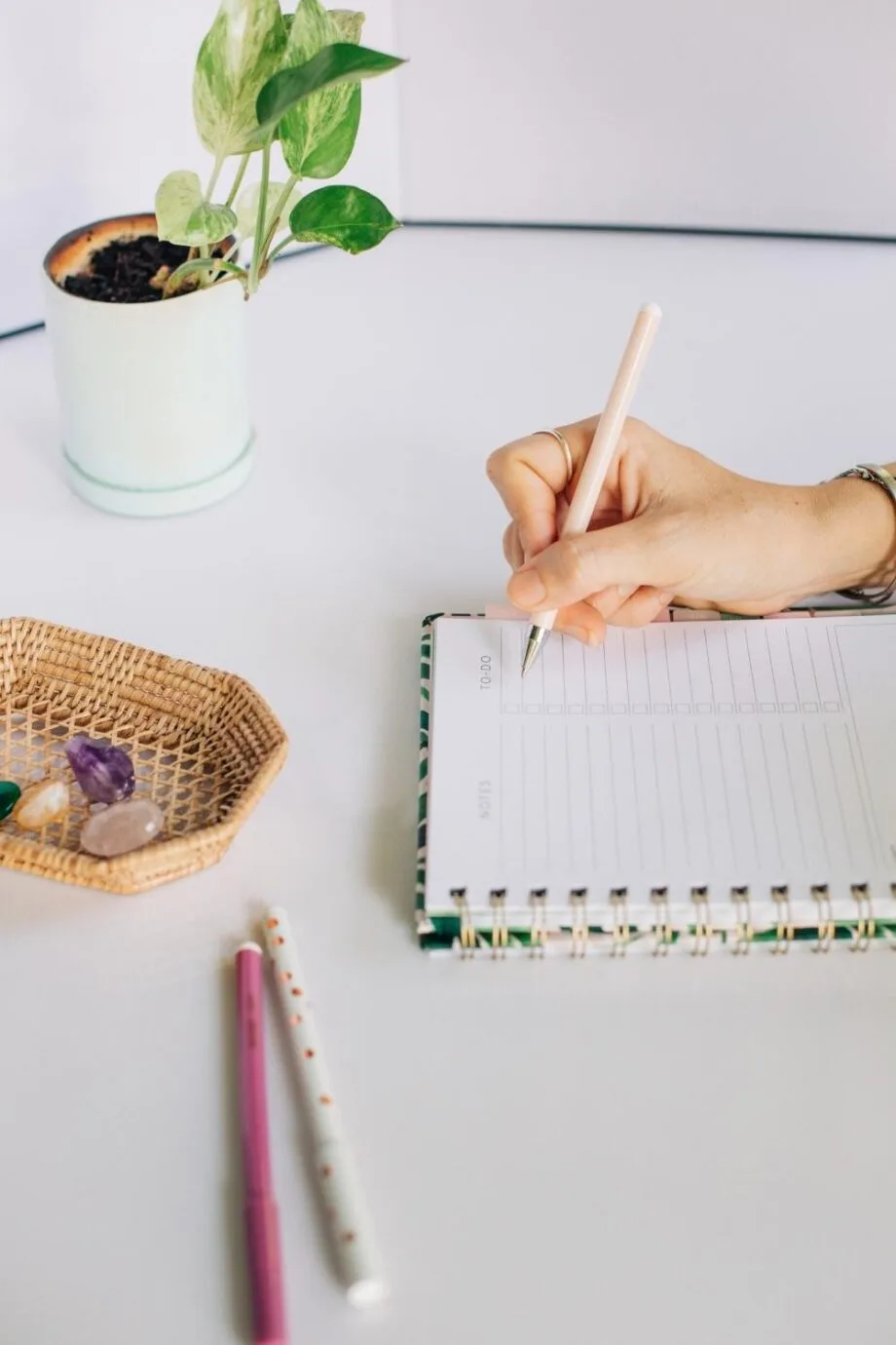 Use these productivity affirmations to stop procrastination and get things done! Repeat them each morning, get into a positive mindset and go!